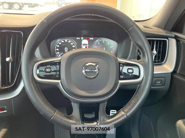 Volvo XC60 2021-06 236709-10