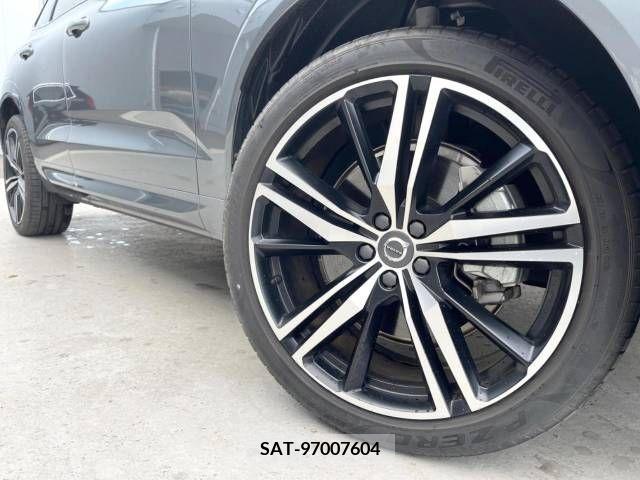 Volvo XC60 2021-06 236709-15