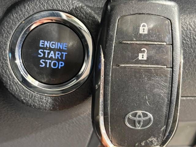 Toyota HILUX 2019-09 6617-6