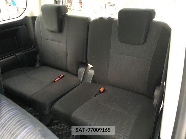 Toyota VOXY 2013-02 394965-5