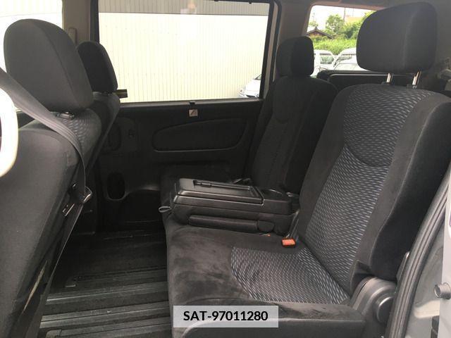 Nissan SERENA 2012-05 381849-4