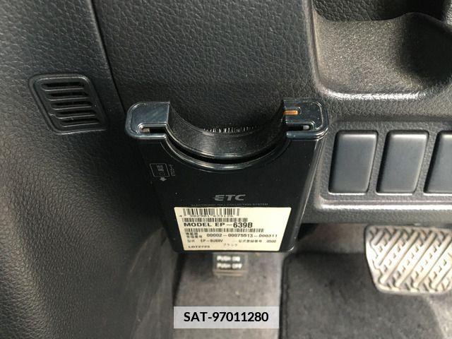 Nissan SERENA 2012-05 381849-8