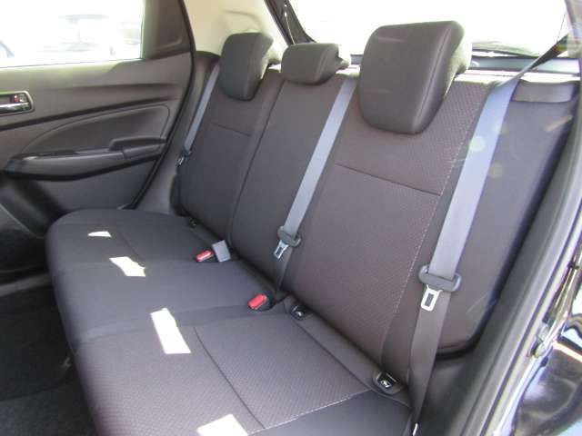 Suzuki SWIFT 2022-07 17757-13