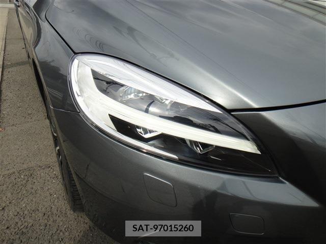 Volvo V40 2017-12 288642-18