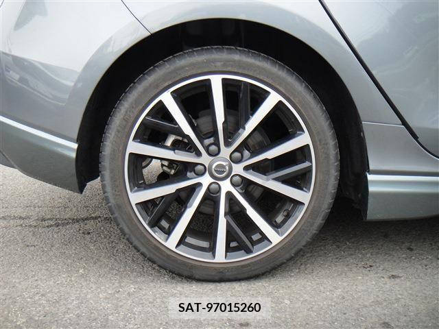 Volvo V40 2017-12 288642-17