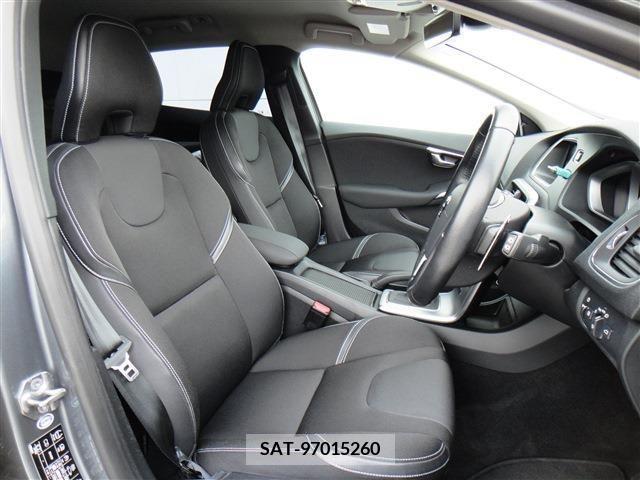Volvo V40 2017-12 288642-14