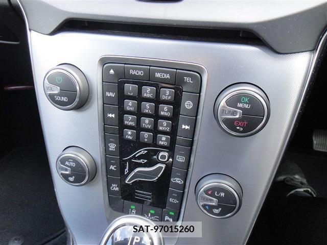 Volvo V40 2017-12 288642-12