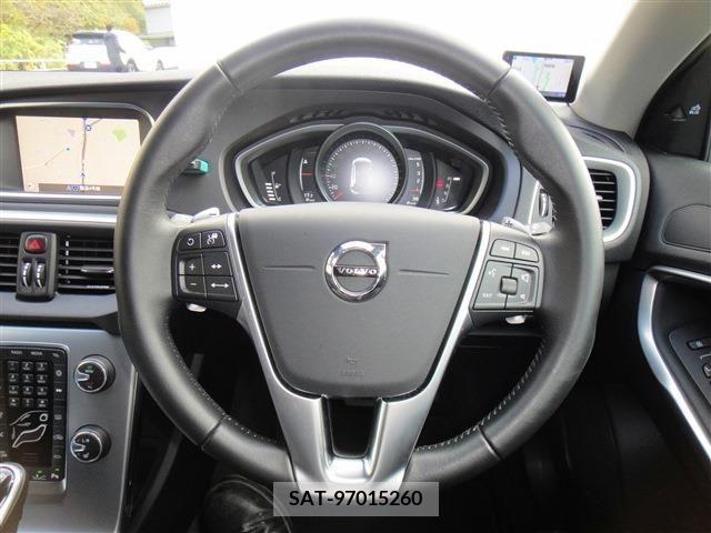 Volvo V40 2017-12 288642-9
