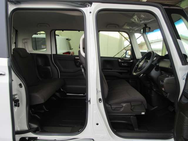 Honda N BOX 2023-01 23663-9