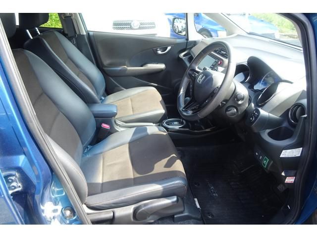 Honda FIT SHUTTLE HYBRID 2011-09 17047-2