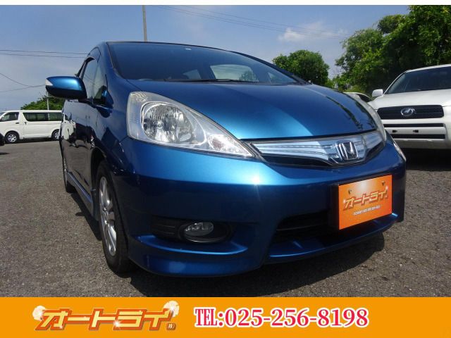 Honda FIT SHUTTLE HYBRID 2011-09 17047-0