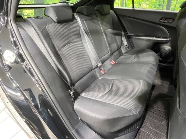 Toyota PRIUS 2016-10 189994-9