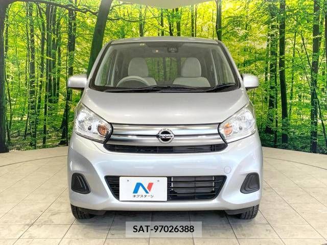 Nissan DAYZ 2018-05 387702-11
