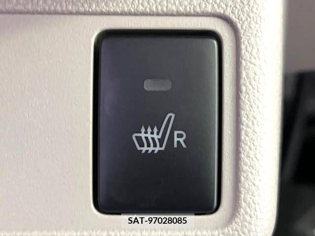 Toyota PASSO 2017-04 379306-6