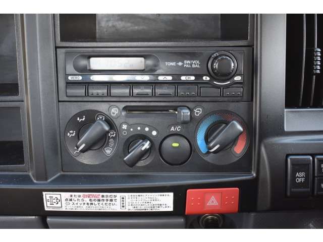 Isuzu ELF TRUCK 2011-06 24241-14