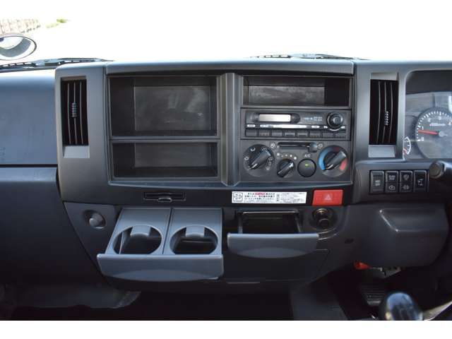 Isuzu ELF TRUCK 2011-06 24241-16