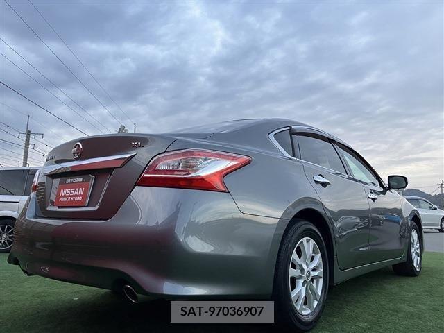 Nissan TEANA 2016-05 253854-1