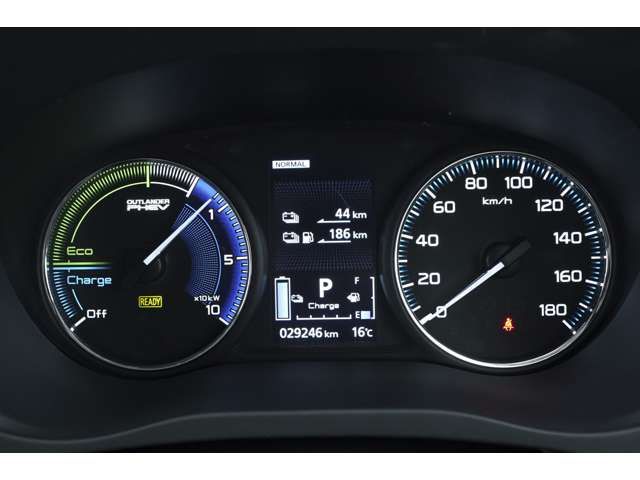 Mitsubishi OUTLANDER PHEV 2018-12 6234-12