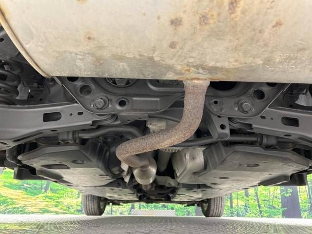 Toyota C-HR 2017-08 195823-19