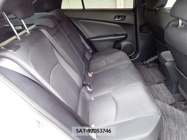 Toyota PRIUS 2016-10 282144-14