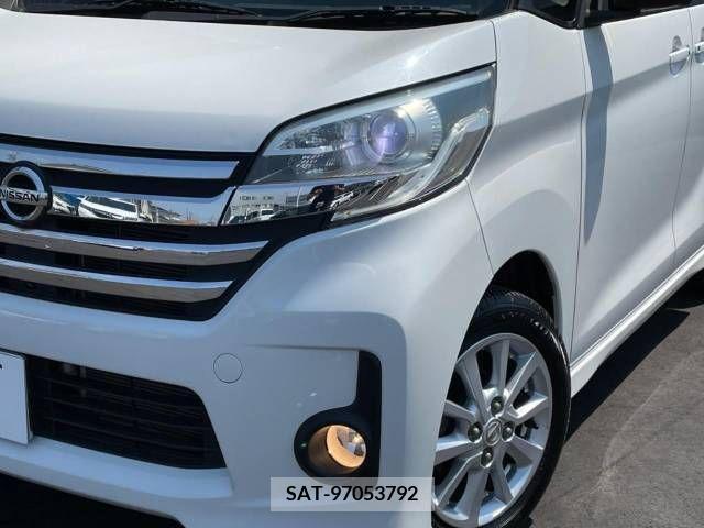 Nissan DAYZ ROOX 2016-07 334070-12