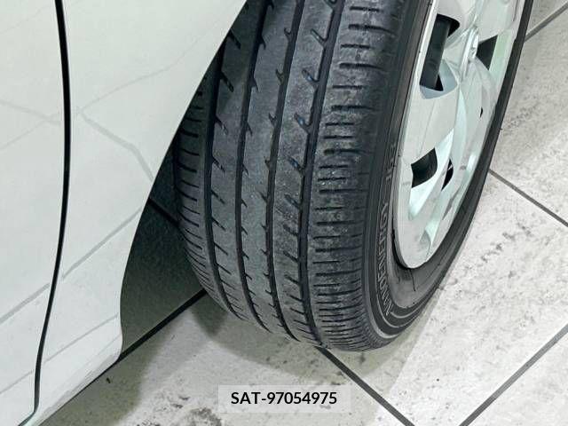 Toyota SIENTA 2017-06 298397-18