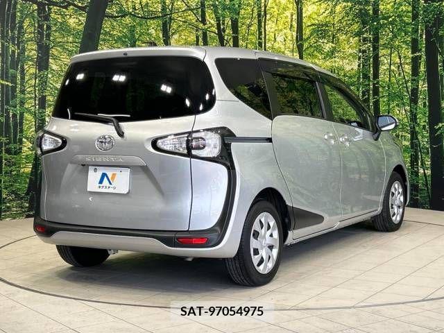 Toyota SIENTA 2017-06 298397-7
