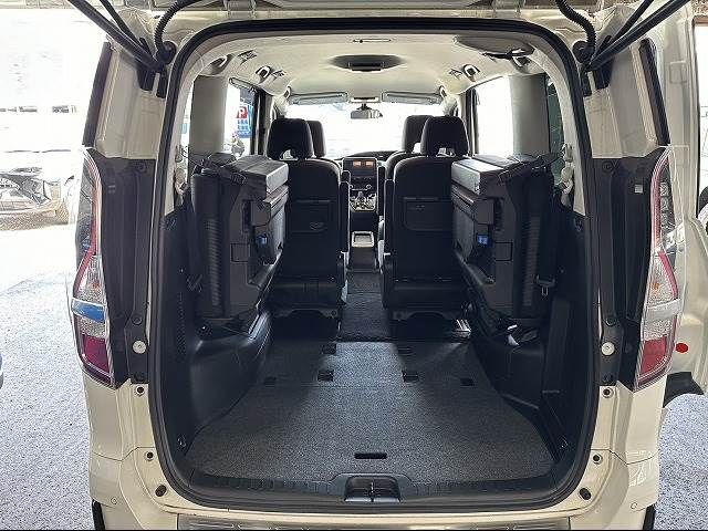 Nissan SERENA 2020-05 193045-12