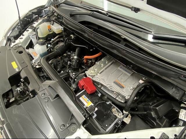 Nissan SERENA 2020-05 193045-17