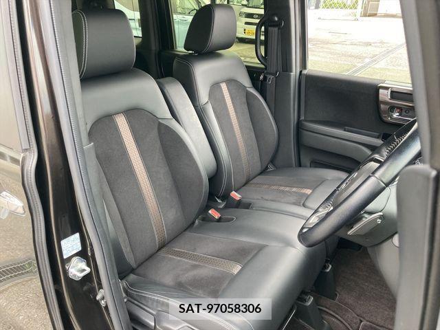 Honda N BOX CUSTOM 2017-08 279129-2