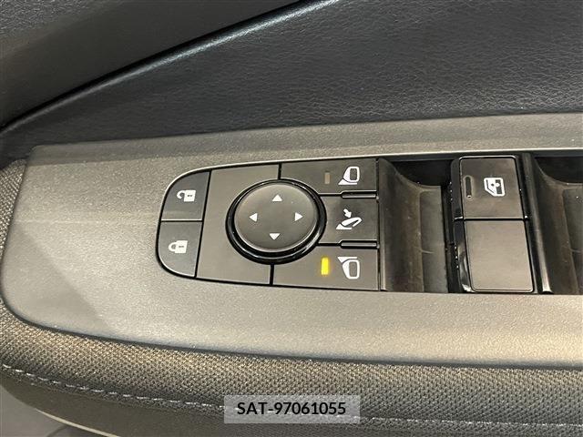 Nissan NOTE 2021-08 239007-26