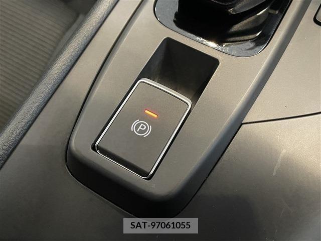 Nissan NOTE 2021-08 239007-23