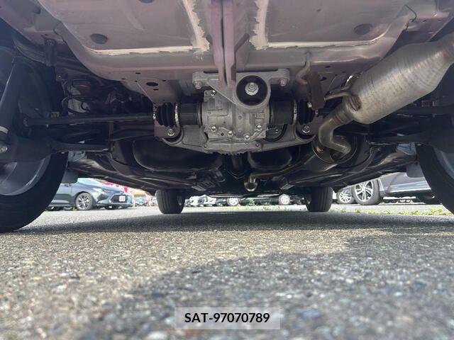 Toyota RAIZE 2020-05 324404-18