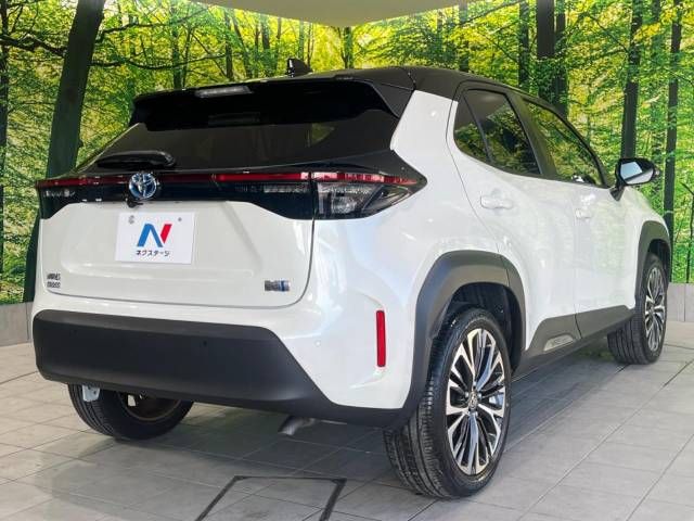 Toyota YARIS CROSS 2022-08 18847-17