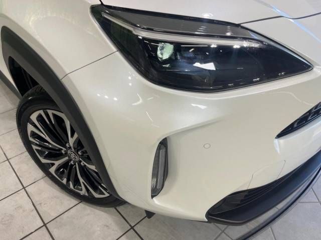 Toyota YARIS CROSS 2022-08 18847-12