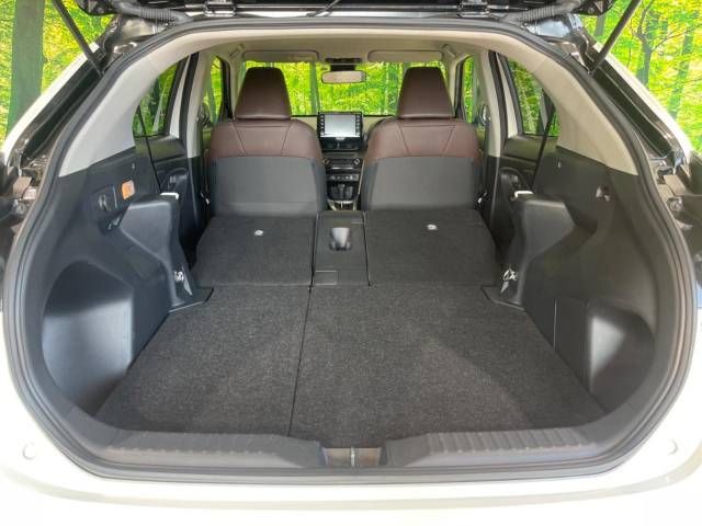 Toyota YARIS CROSS 2022-08 18847-11