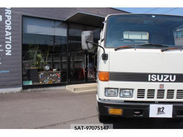 Isuzu ELF TRUCK 1985-07 324041-6