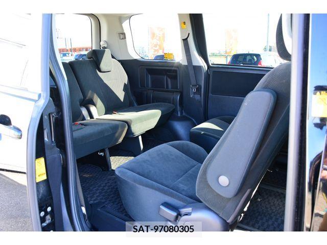 Toyota VOXY 2011-12 254493-14