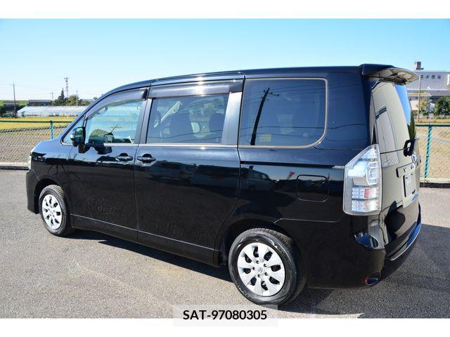 Toyota VOXY 2011-12 254493-2