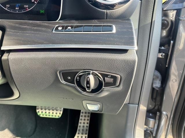 Mercedes Benz E-CLASS 2020-04 187532-26