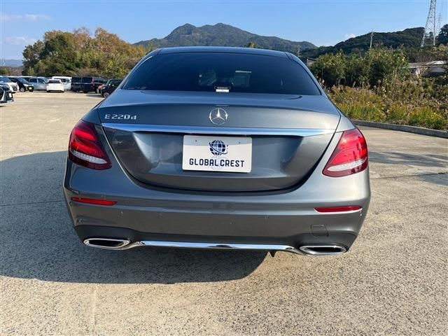 Mercedes Benz E-CLASS 2020-04 187532-10