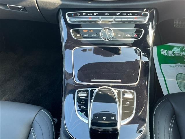 Mercedes Benz E-CLASS 2020-04 187532-24