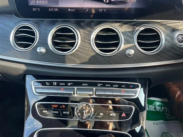 Mercedes Benz E-CLASS 2020-04 187532-23