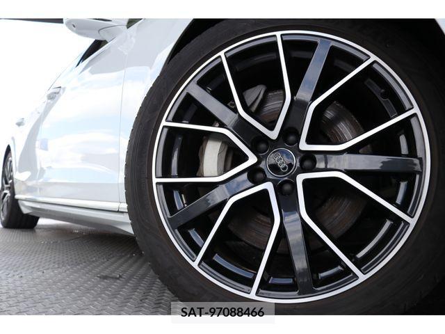 Audi A8 2020-04 292688-12