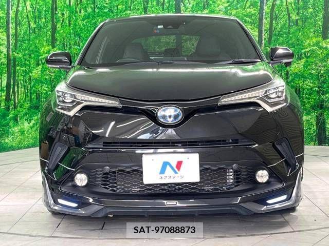 Toyota C-HR 2018-03 357845-14