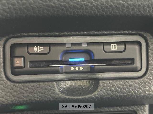 Honda N BOX CUSTOM 2022-12 307306-7