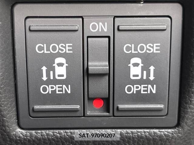 Honda N BOX CUSTOM 2022-12 307306-2