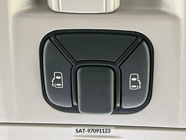 Toyota VELLFIRE 2013-07 288108-3
