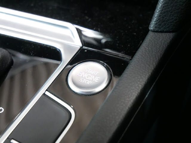 VolksWagen PASSAT VARIANT 2016-11 20349-18