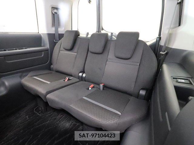 Honda e 2021-07 235596-7